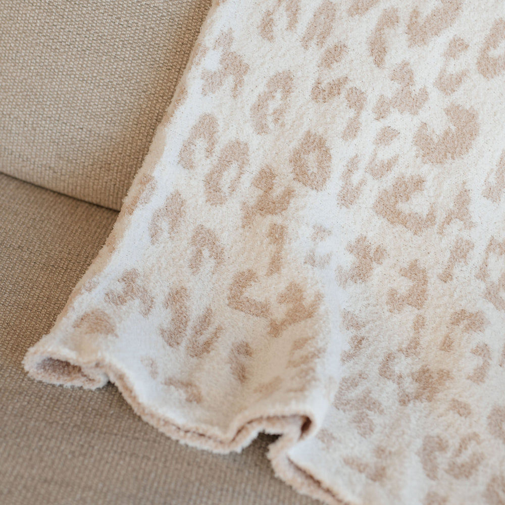 Ari Blanket Single Cuddle Size in Neutral Animal