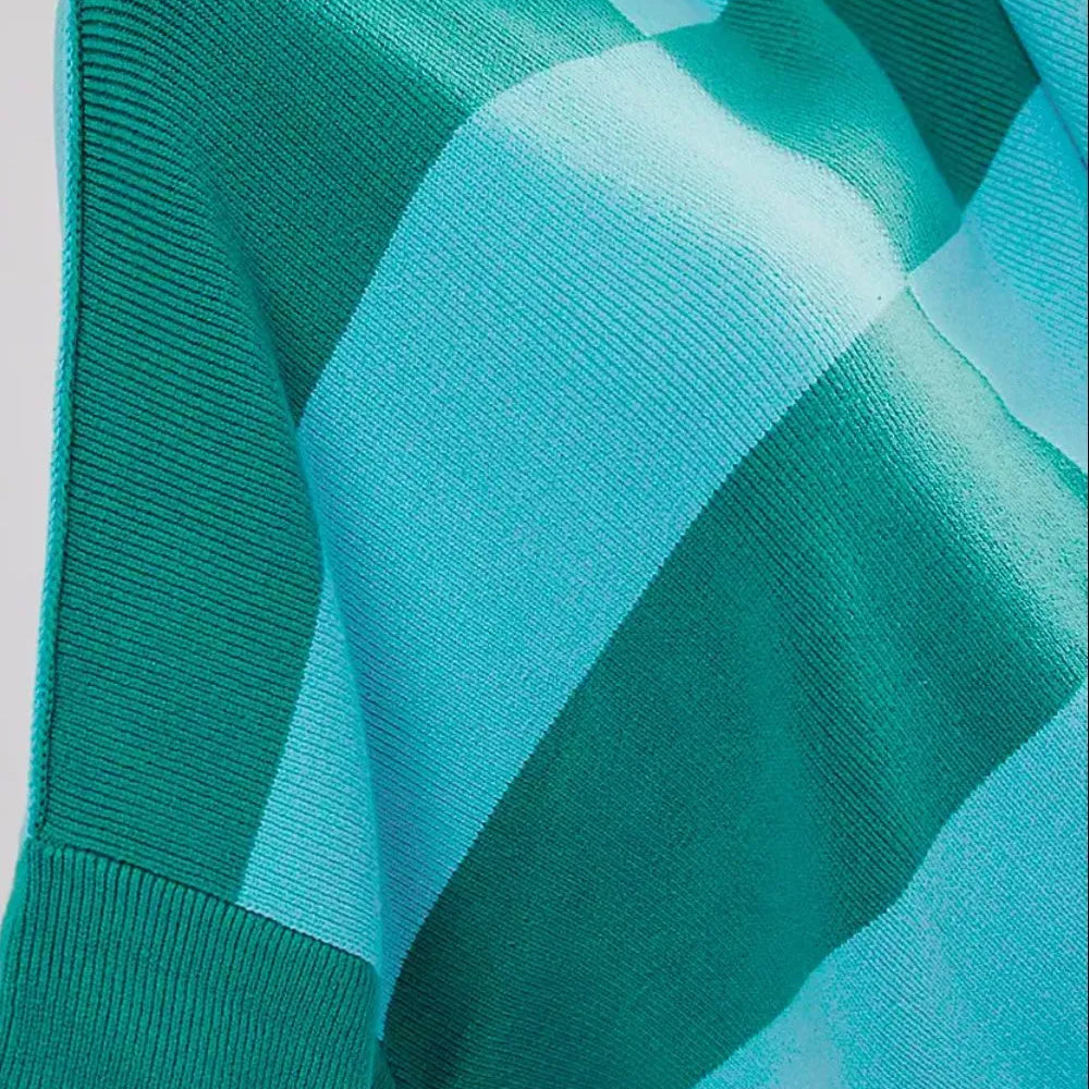 
                  
                    10494525-c8c3-47ba-af9e-52c12f497aa4-Max
                  
                