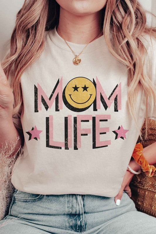 HAPPY FACE MOM LIFE Graphic T-Shirt