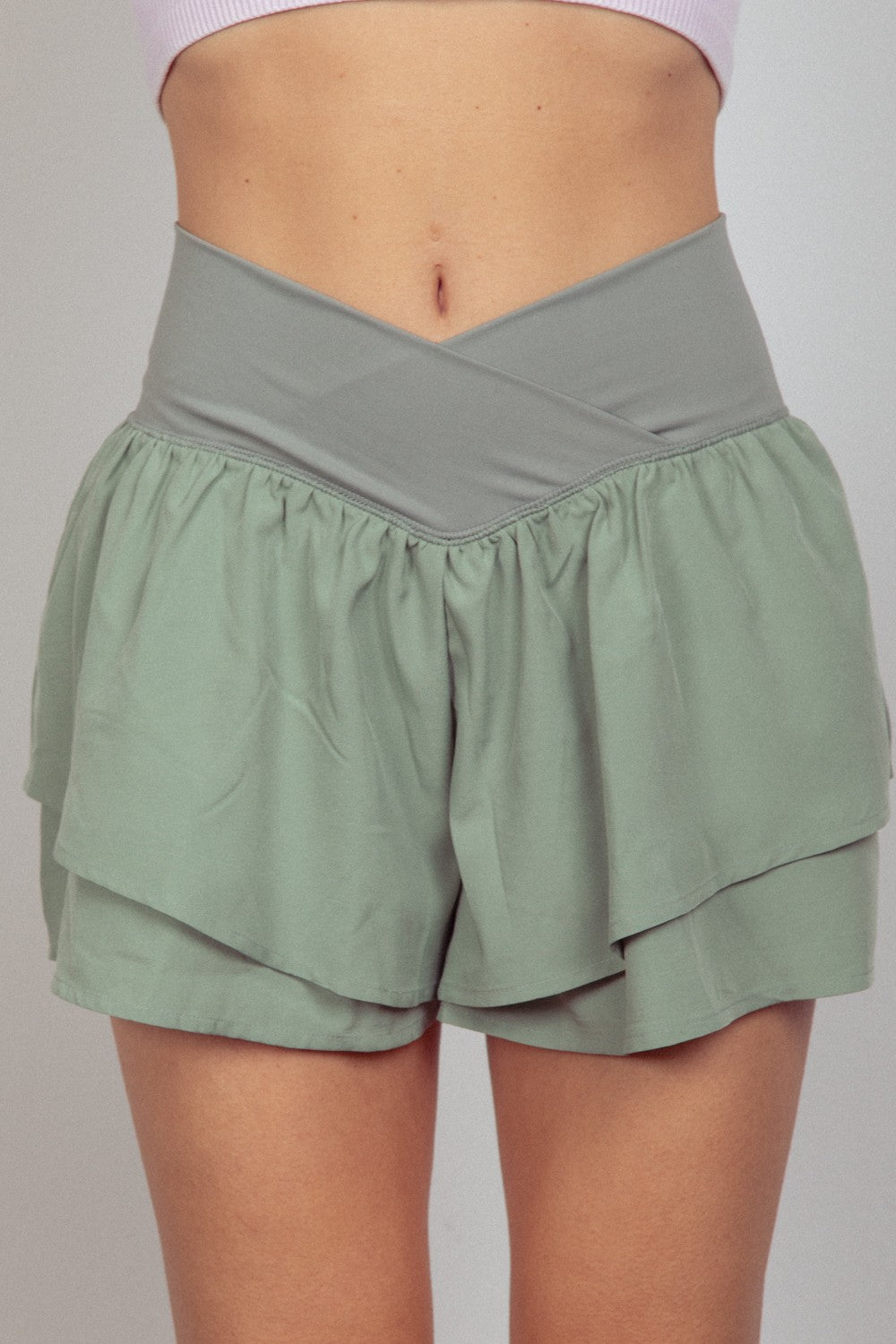 V-Shaped High Waist Layered Active Shorts