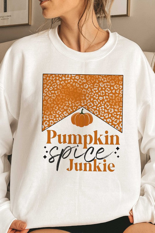 
                      
                        LEOPARD PUMPKIN SPICE JUNKIE GRAPHIC SWEATSHIRT
                      
                    