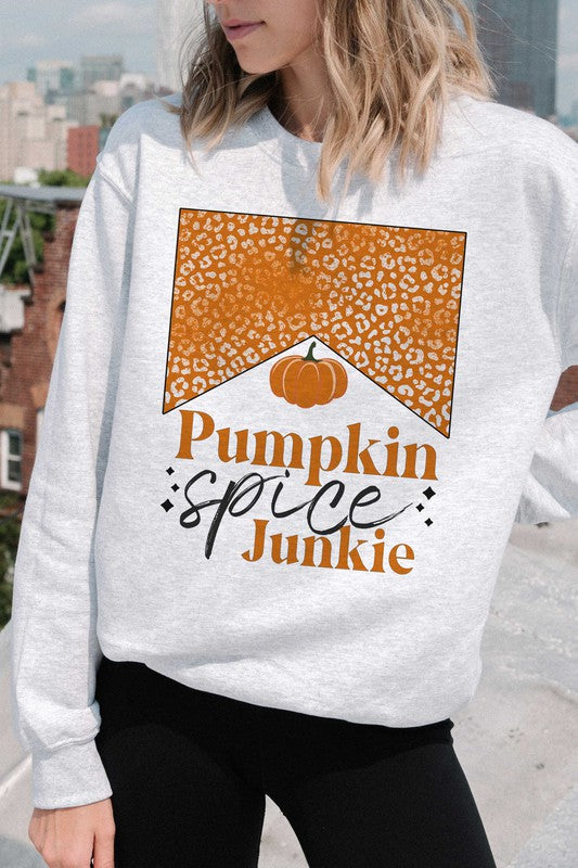 
                      
                        LEOPARD PUMPKIN SPICE JUNKIE GRAPHIC SWEATSHIRT
                      
                    