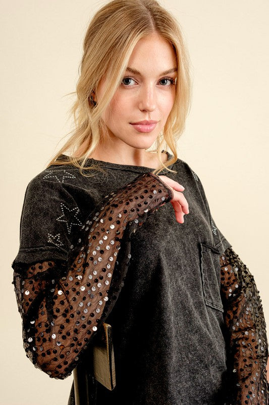 Cameron Star Printed Shoulder Sequin SLV Top
