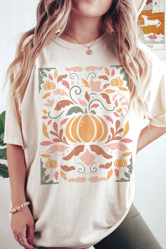 FALL VIBES PUMPKIN Graphic Tee