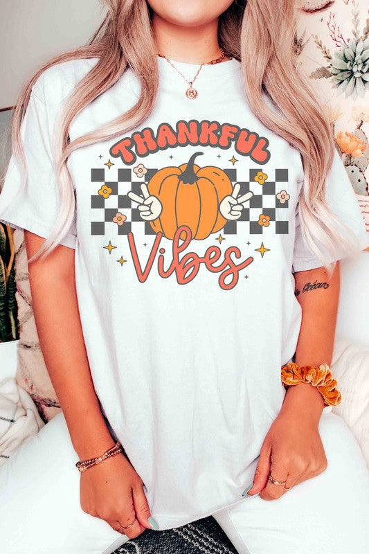 CHECKER THANKFUL VIBES PUMPKIN GRAPHIC TEE