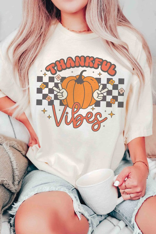 CHECKER THANKFUL VIBES PUMPKIN GRAPHIC TEE