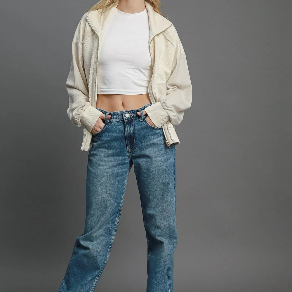 
                  
                    2eca4de2-8bc2-4b53-a98d-67c5d9e840fa-Max-Origin
                  
                