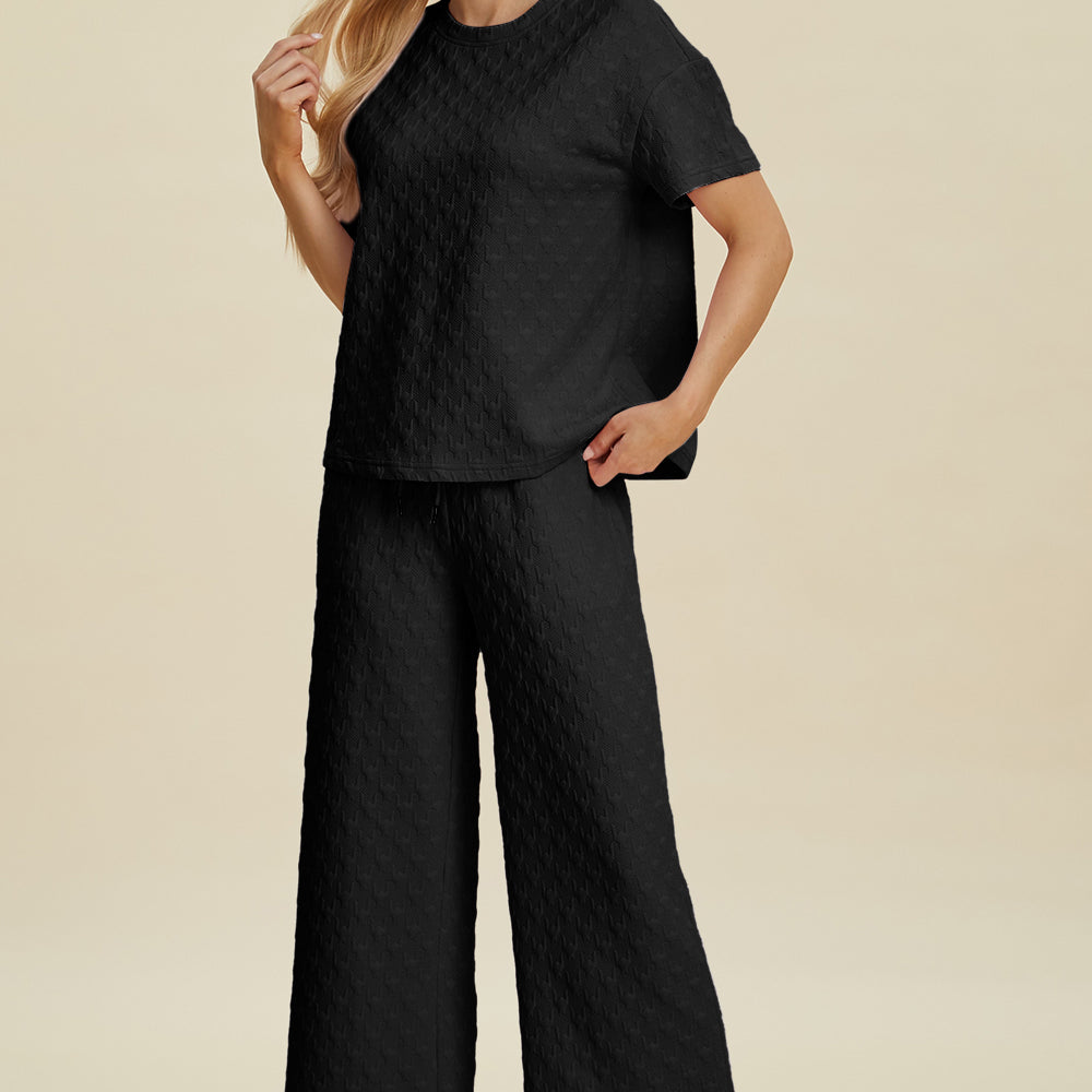 
                      
                        Texture Round Neck Short Sleeve Top and Pants Set
                      
                    