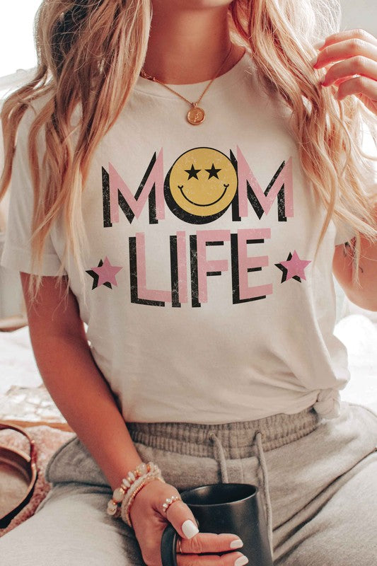 
                      
                        HAPPY FACE MOM LIFE Graphic T-Shirt
                      
                    