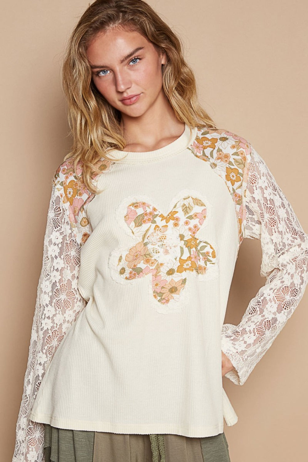 Flower Patch Lace Sleeve Knit Top