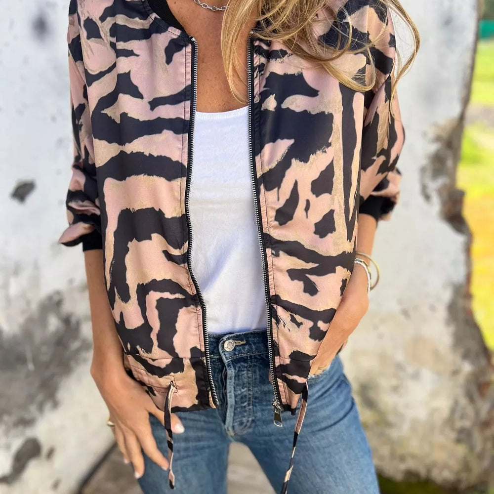 
                  
                    71c79b380f5e424fab4e6a0d1a452f65-Max-Origin
                  
                