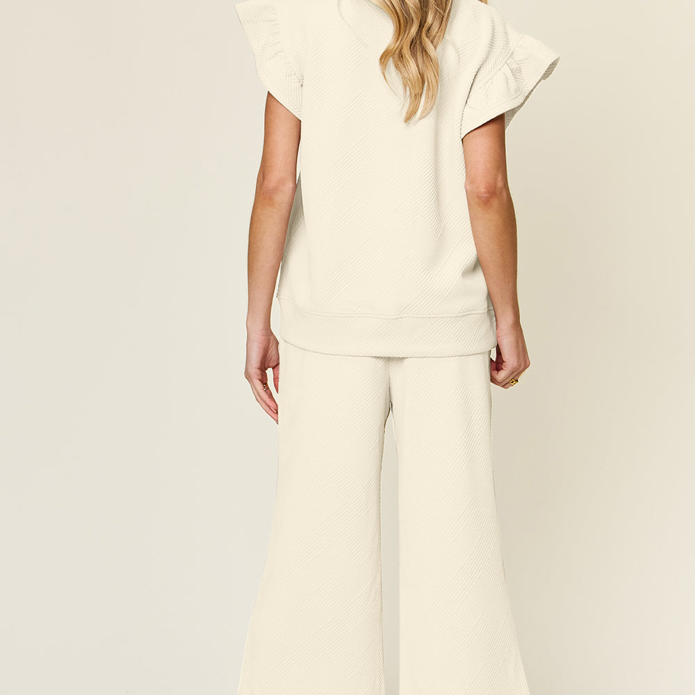 
                      
                        Texture Ruffle Short Sleeve Top and Drawstring Wide Leg Pants Set
                      
                    