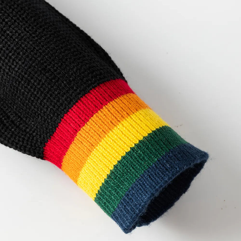 
                  
                    97e32608a3a6428095f9a18c2472e637-Max
                  
                