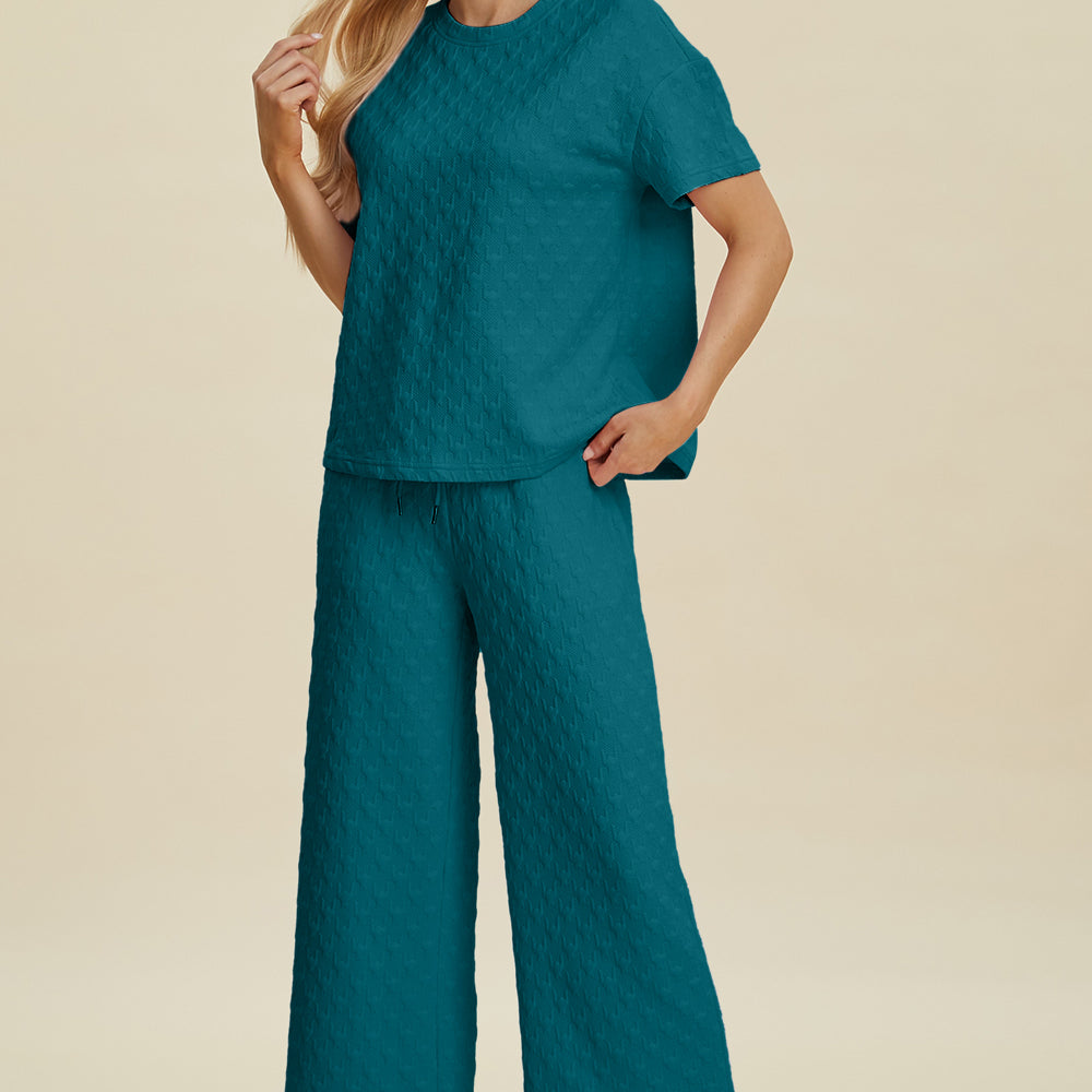 
                      
                        Texture Round Neck Short Sleeve Top and Pants Set
                      
                    