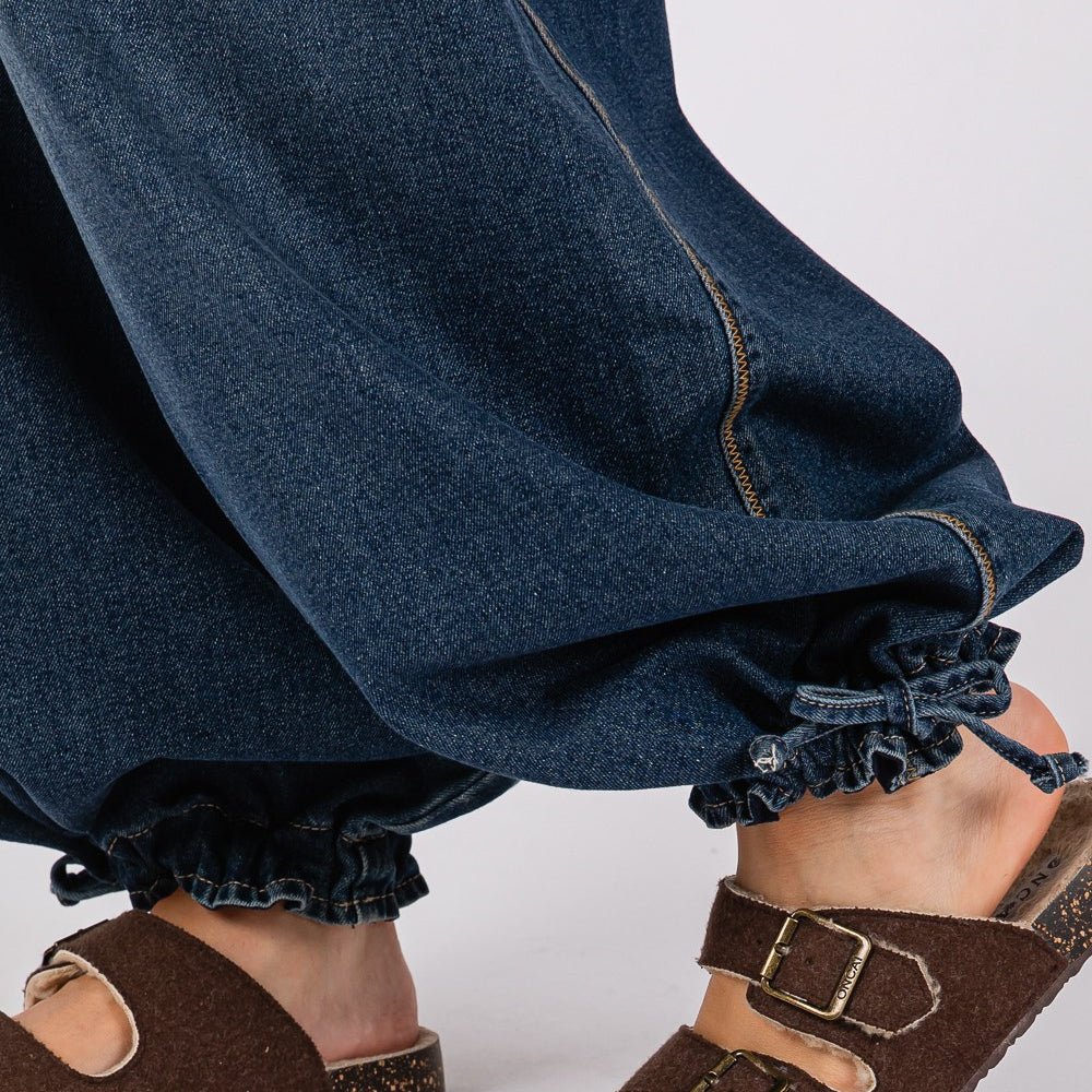 
                      
                        Mid-Rise Cargo Jeans with Pockets
                      
                    