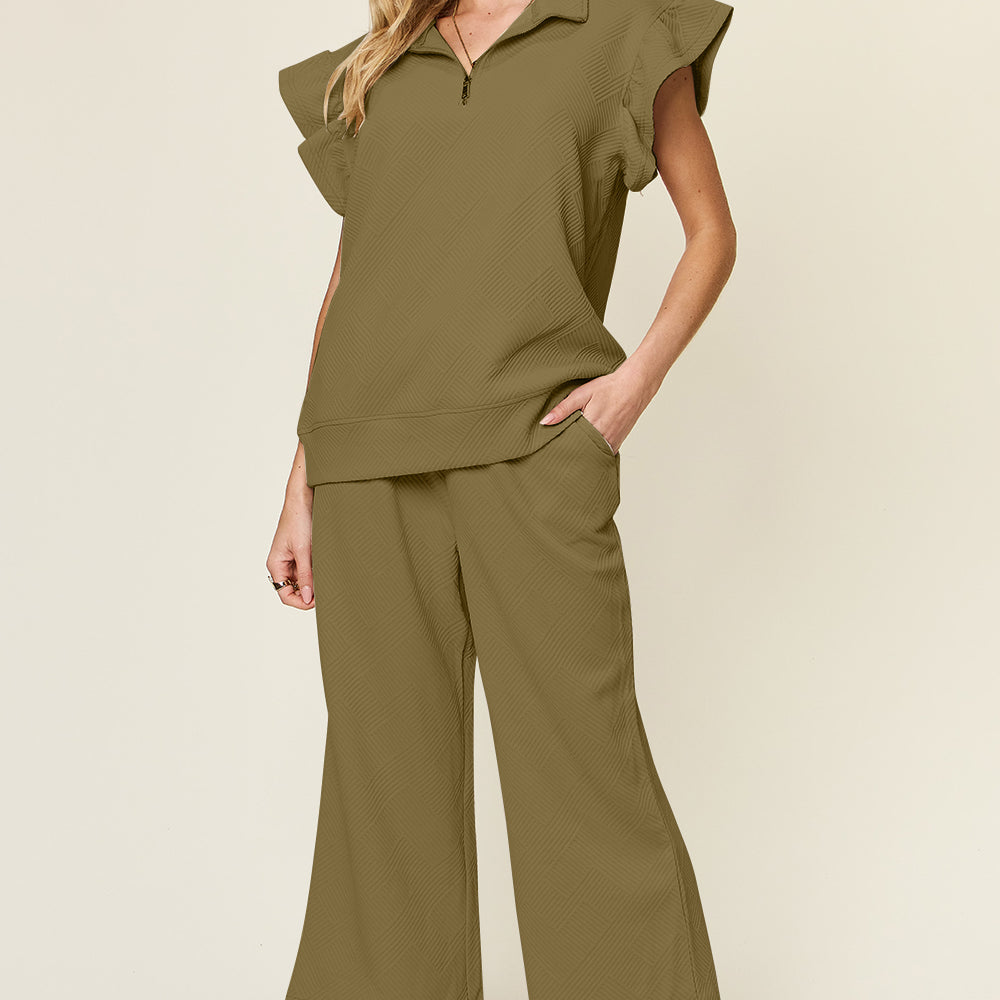 
                      
                        Texture Ruffle Short Sleeve Top and Drawstring Wide Leg Pants Set
                      
                    