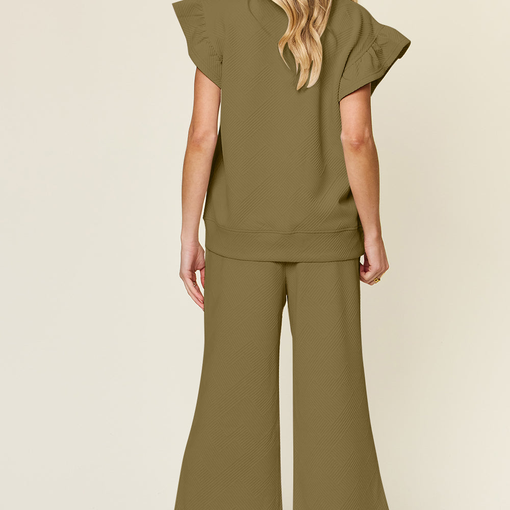 
                      
                        Texture Ruffle Short Sleeve Top and Drawstring Wide Leg Pants Set
                      
                    