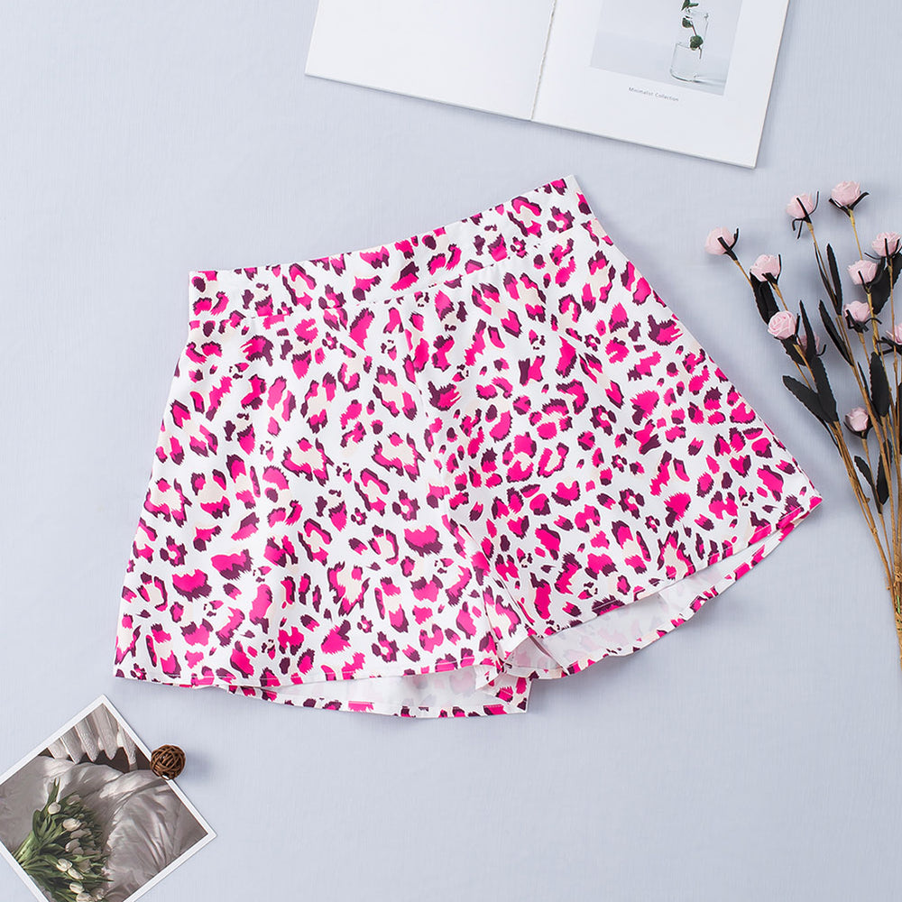 
                      
                        Leopard Print Elastic Waist Shorts
                      
                    