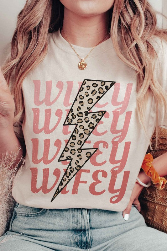 
                      
                        LEOPARD LIGHTNING WIFEY Graphic T-Shirt
                      
                    