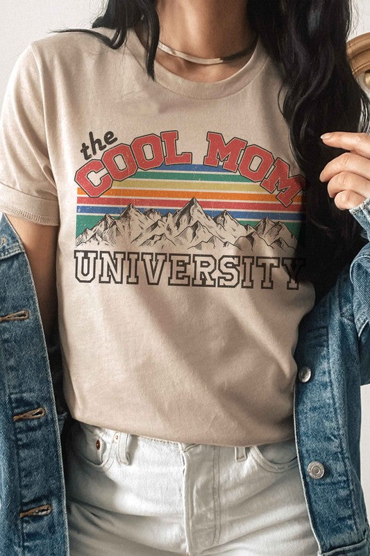 
                      
                        THE COOL MOM UNIVERSITY Graphic T-Shirt
                      
                    