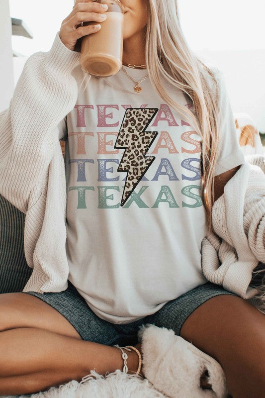 
                      
                        LEOPARD LIGHTNING TEXAS Graphic T-Shirt
                      
                    