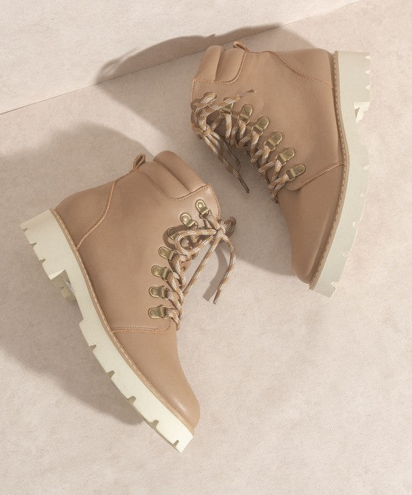 Cyndra Military Boot