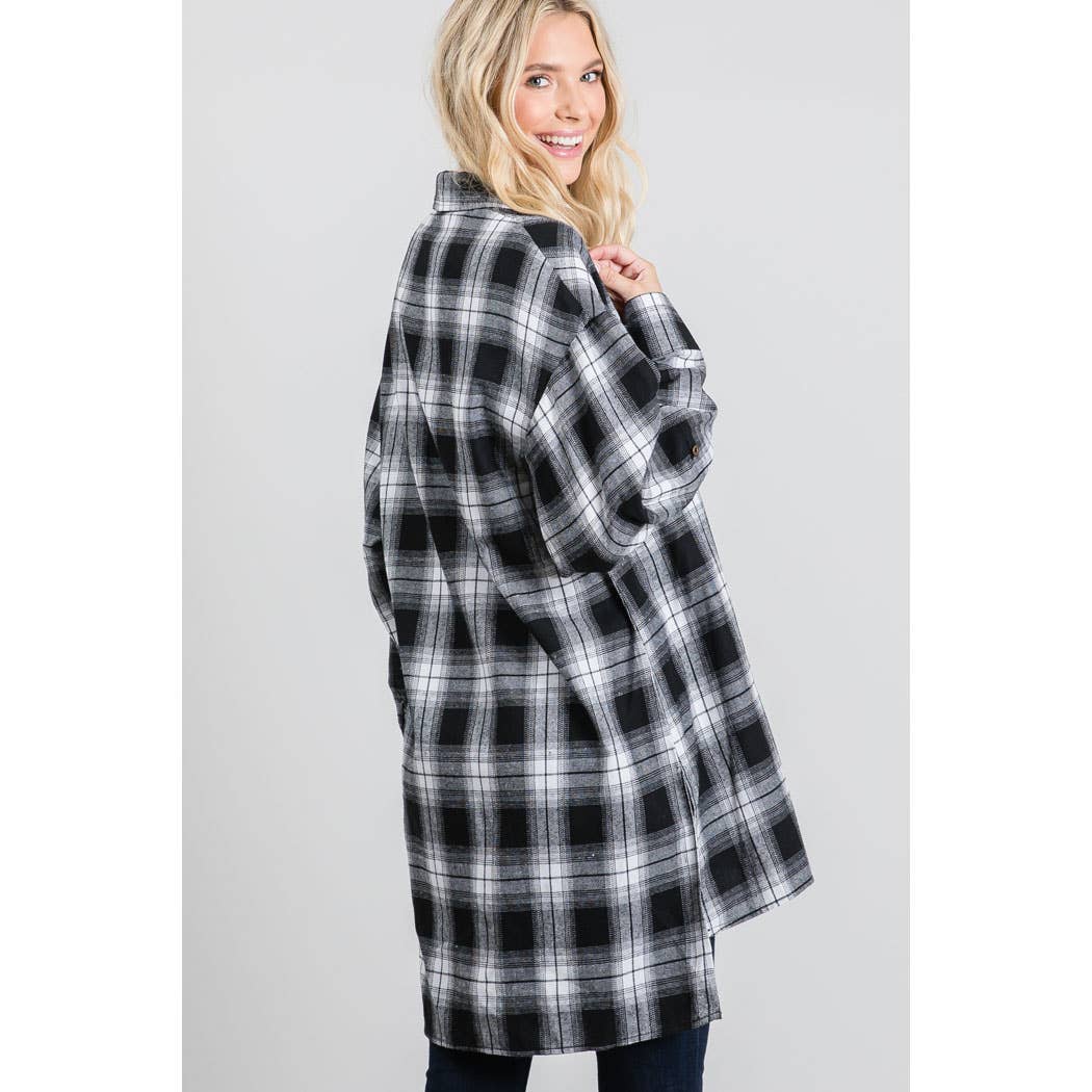 Load image into Gallery viewer, Black &amp;amp; White Plaid Flannel Tunic
