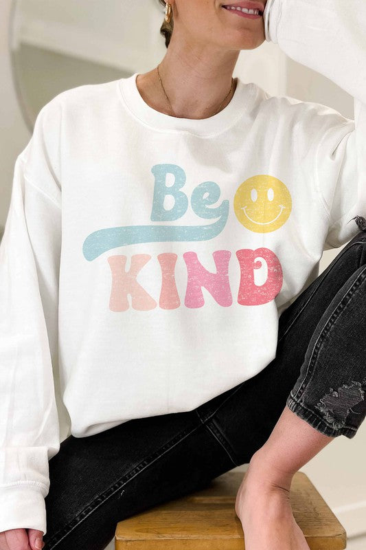 Be Kind Graphic Pullover