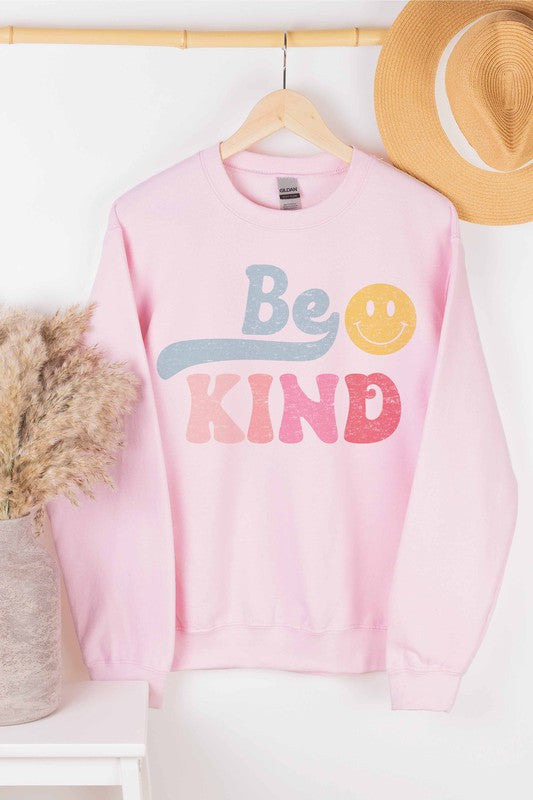 Be Kind Graphic Pullover