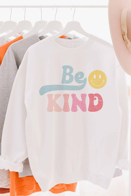Be Kind Graphic Pullover