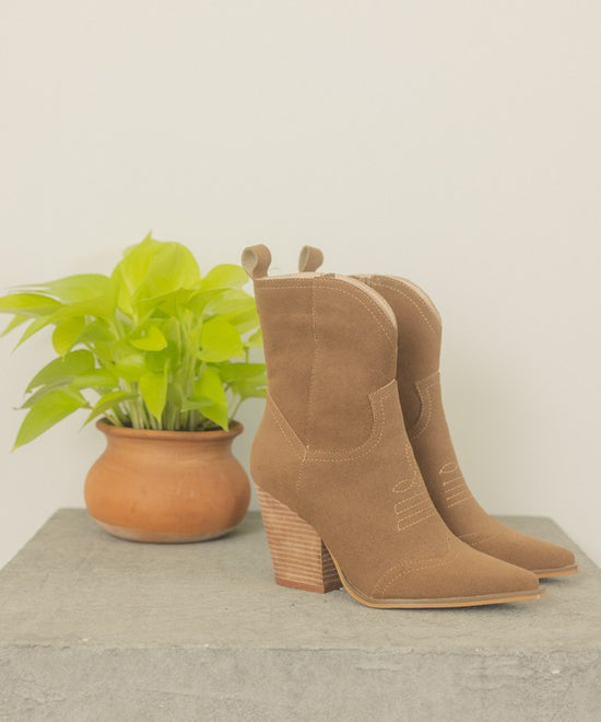 Ariella Western Short Boots