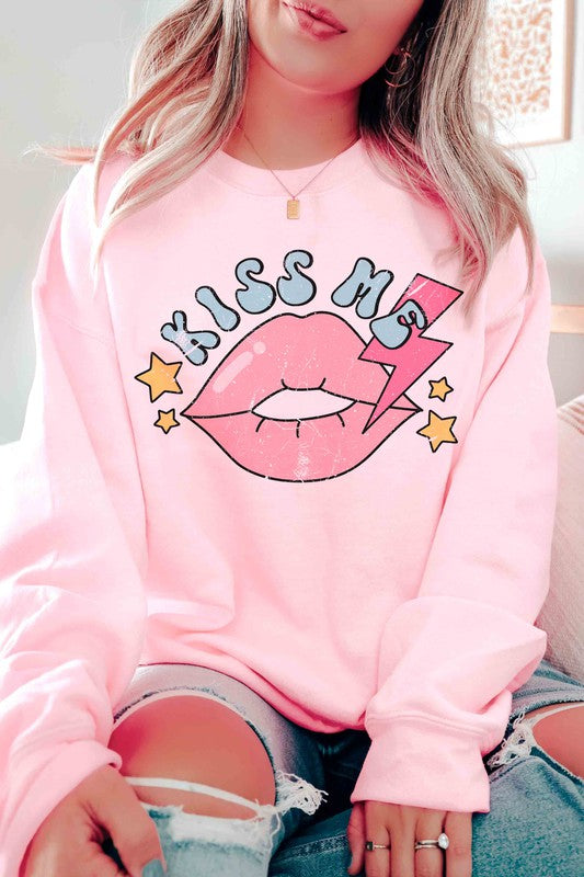 Load image into Gallery viewer, Kiss Me Lightening Lips Graphic Pullover
