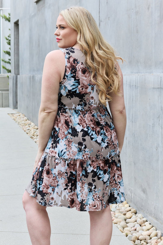 Load image into Gallery viewer, Summer Love Floral Sleeveless Dress
