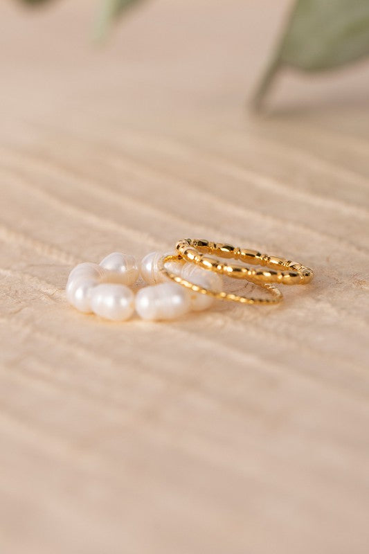 Natural pearl ring set gold