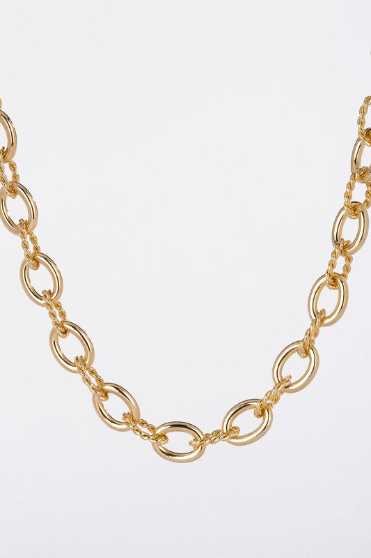 Load image into Gallery viewer, Bold chain necklace gold
