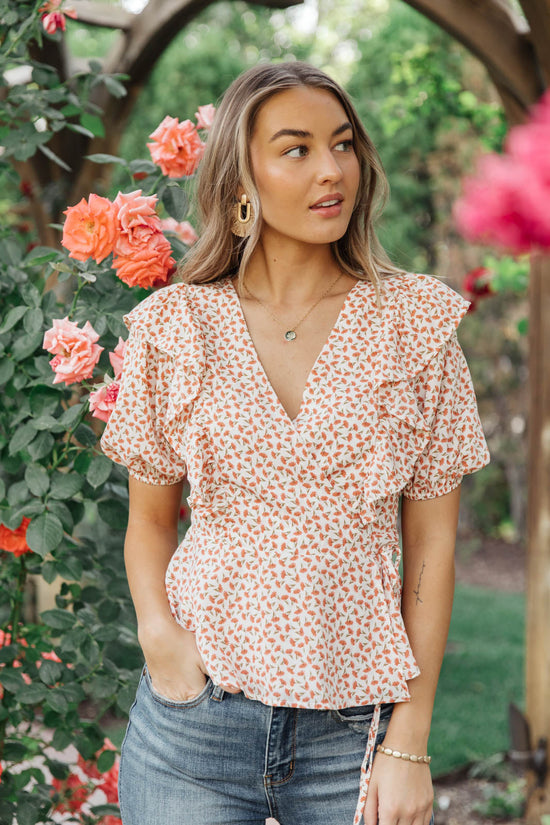 Load image into Gallery viewer, Folksong Floral Top in Coral
