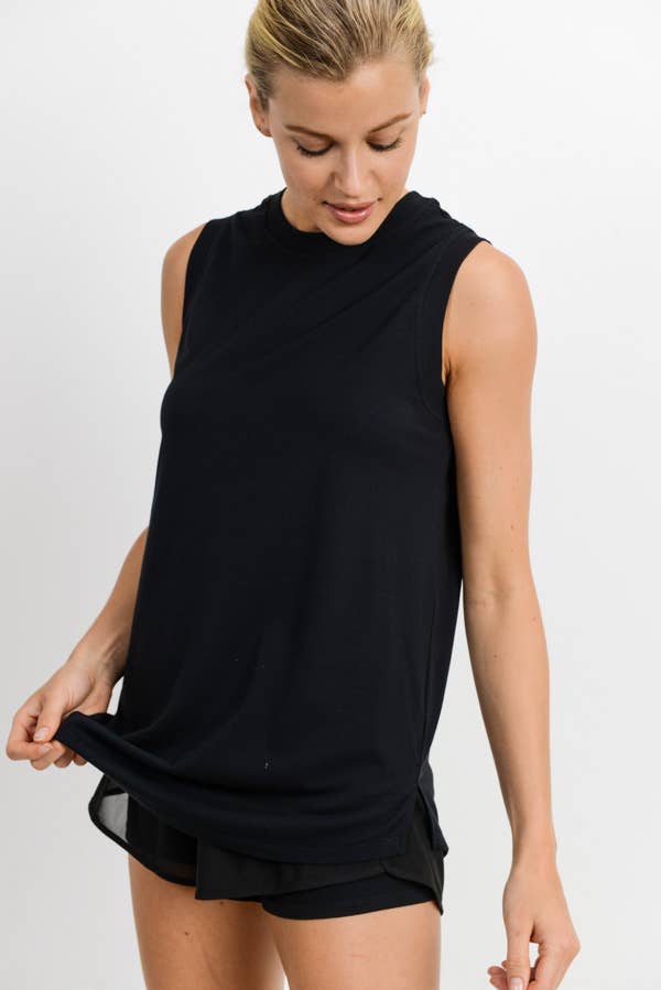 Black Notched Sleeveless Flowy Tank Top